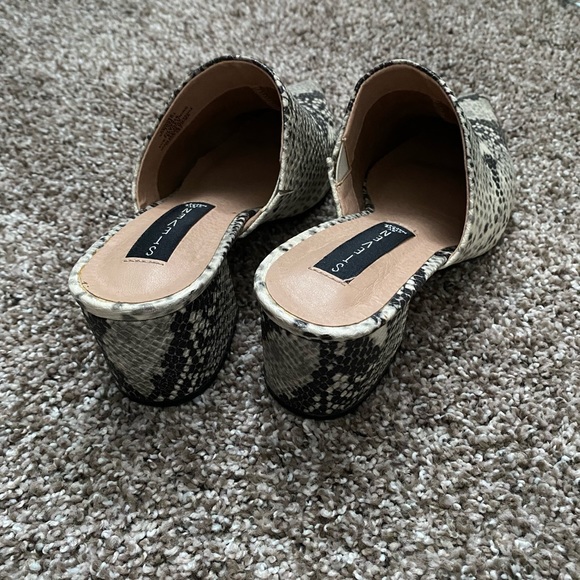 Steven by Steve Madden snake print mule - Picture 2 of 3